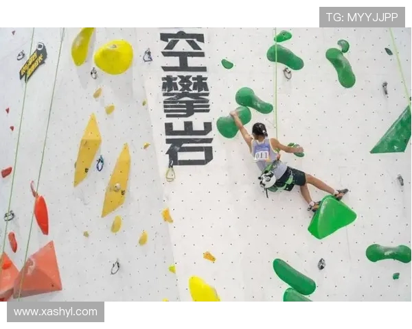 成都攀岩队在世界街舞大赛中的力量表现与精彩点评分析